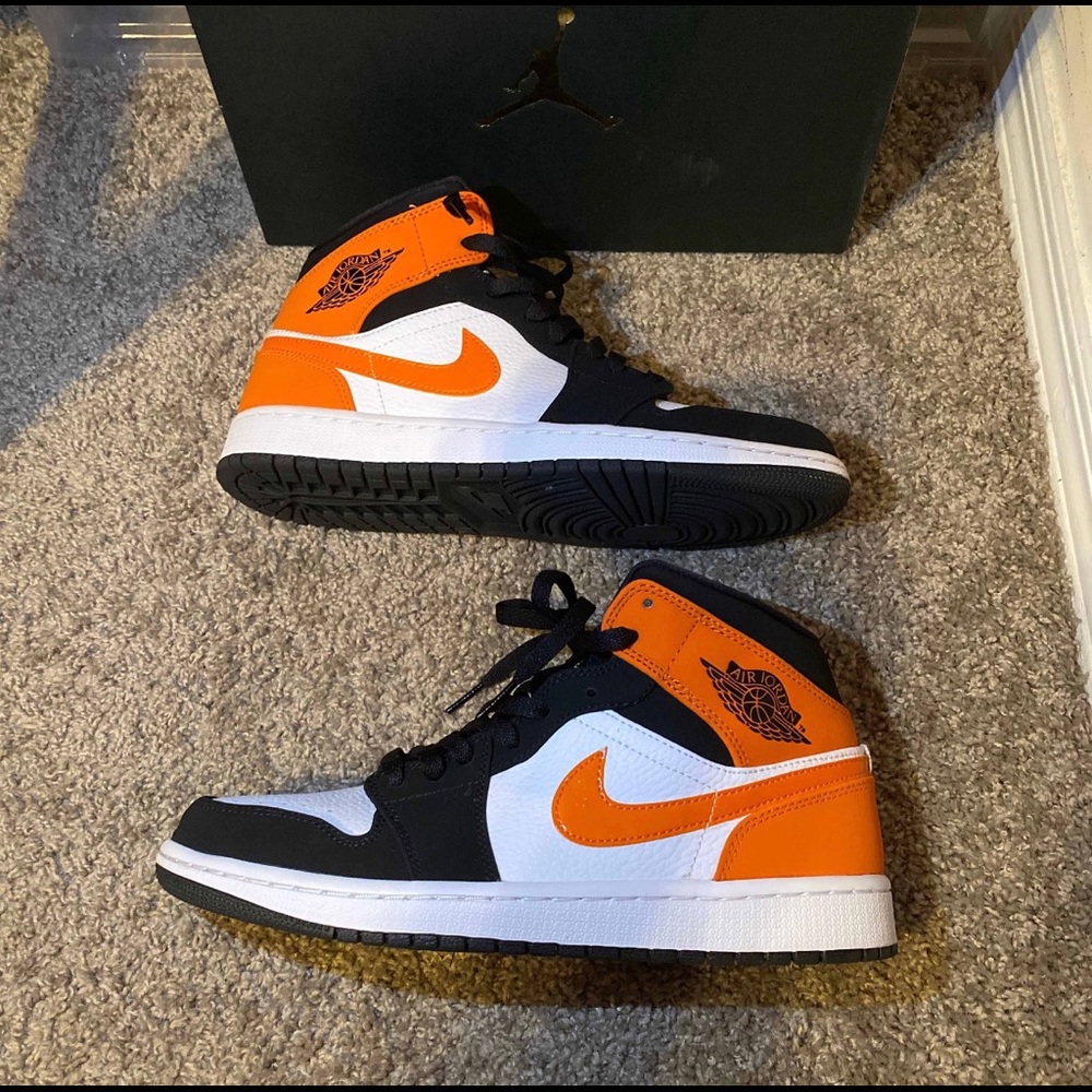 Air Jordan 1 Shattered Backboard